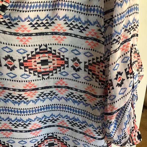 Multi color blouse - Picture 4 of 5
